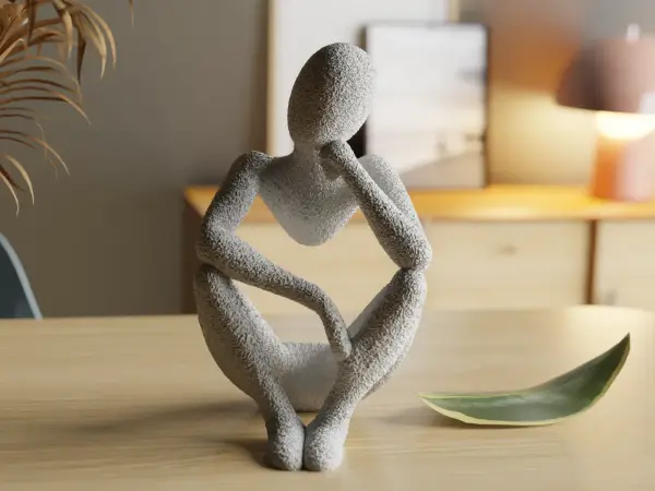 Figura persona sentada 12cm impresa en 3D